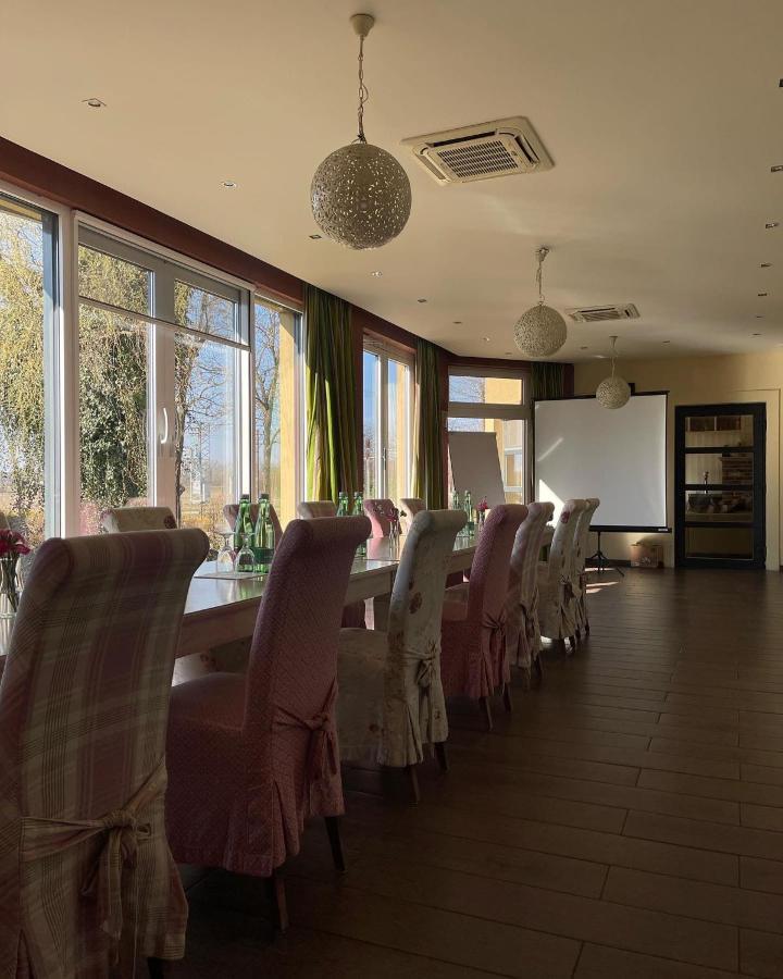 Diva Kacica Restaurant & Pansion 호텔 Komárno 외부 사진