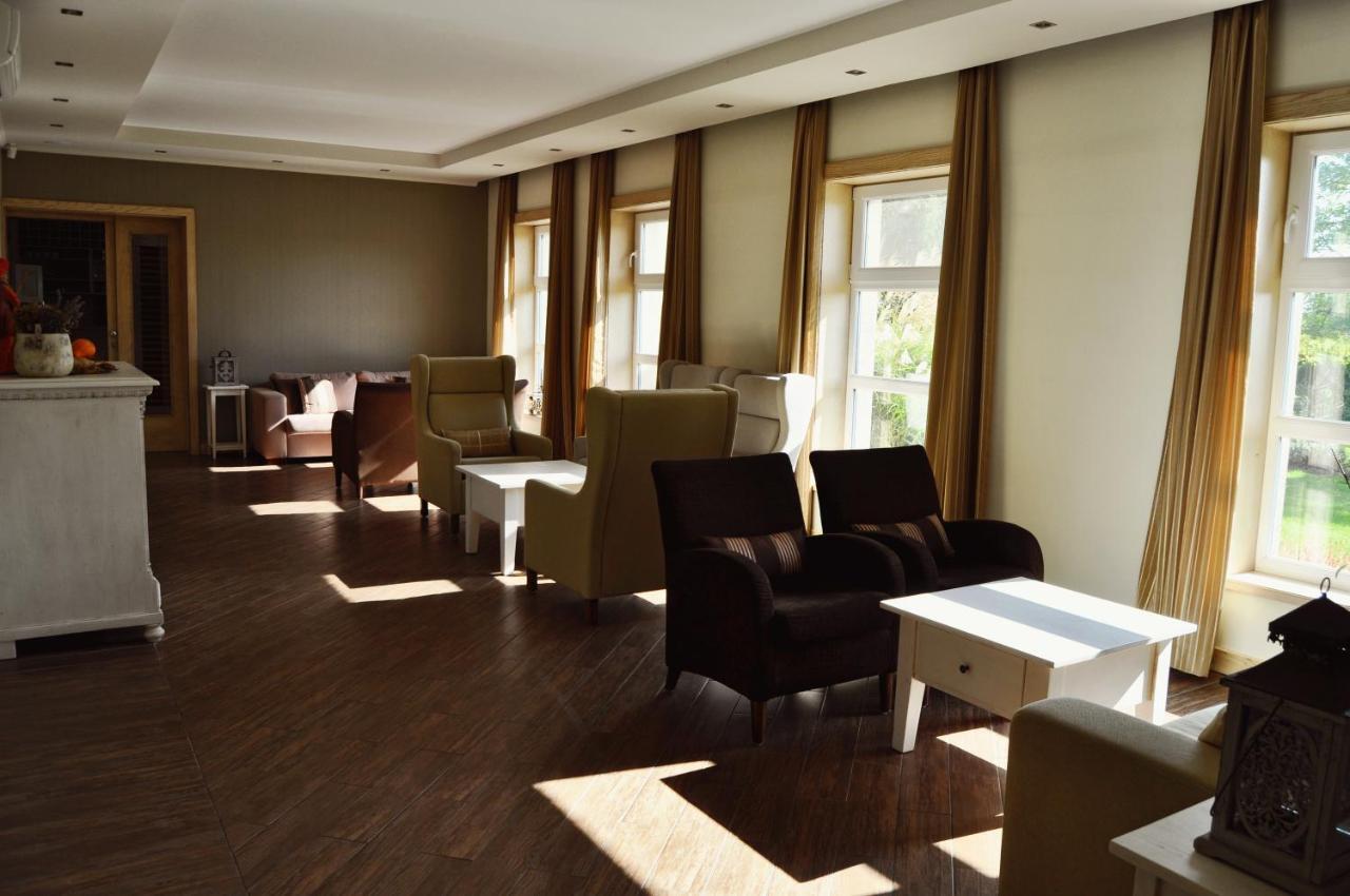 Diva Kacica Restaurant & Pansion 호텔 Komárno 외부 사진